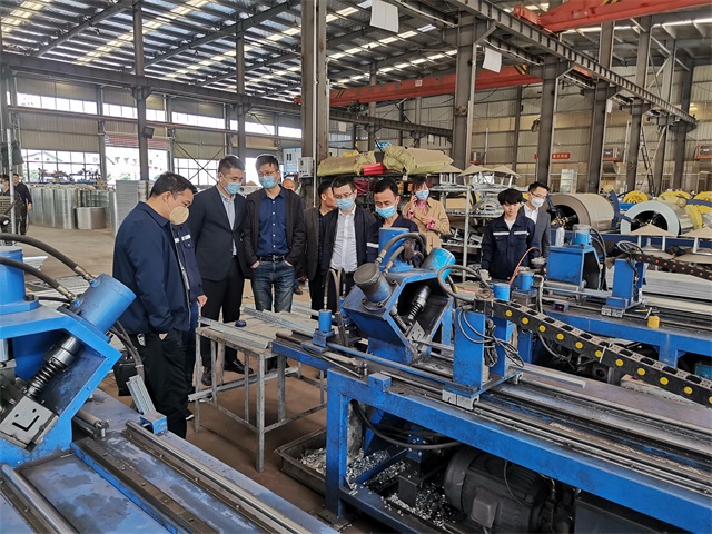 領(lǐng)導(dǎo)視察 (5)