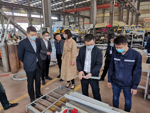 領(lǐng)導(dǎo)視察 (6)