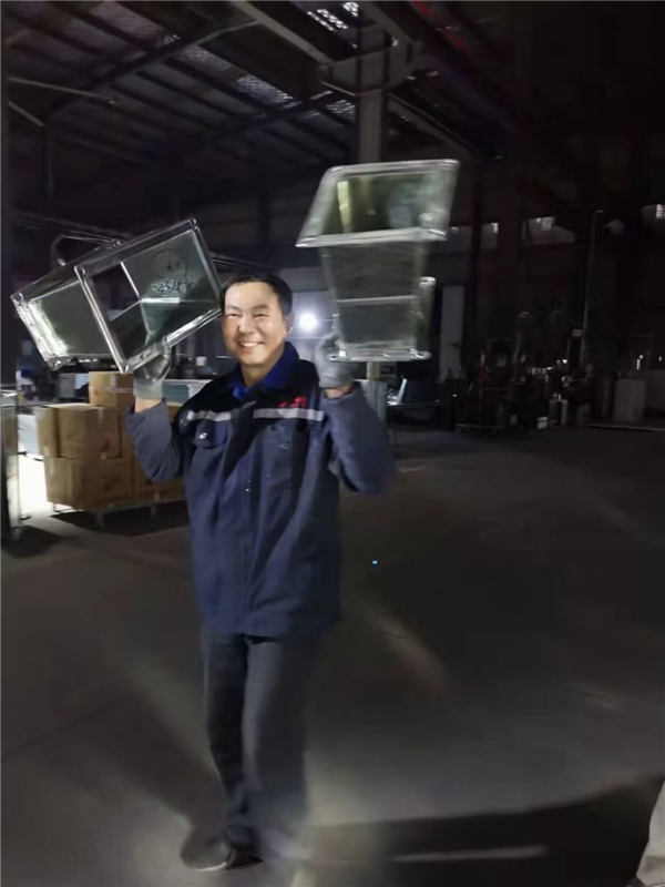 湖南風管,長沙風管,長沙風管加工,長沙鍍鋅風管,長沙不銹鋼風管