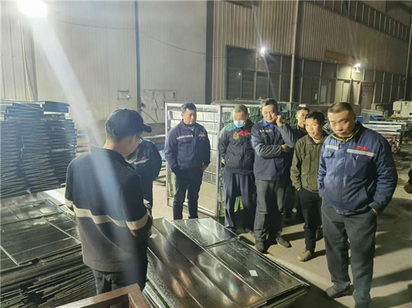 湖南風管,長沙風管,長沙風管加工,長沙鍍鋅風管,長沙不銹鋼風管