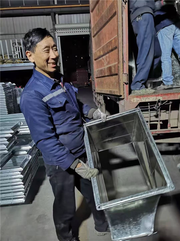 湖南風管,長沙風管,長沙風管加工,長沙鍍鋅風管,長沙不銹鋼風管