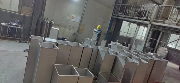 湖南風管,長沙風管,長沙風管加工,長沙鍍鋅風管,長沙不銹鋼風管