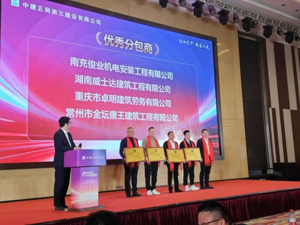 湖南風管,長沙風管,長沙風管加工,長沙鍍鋅風管,長沙不銹鋼風管